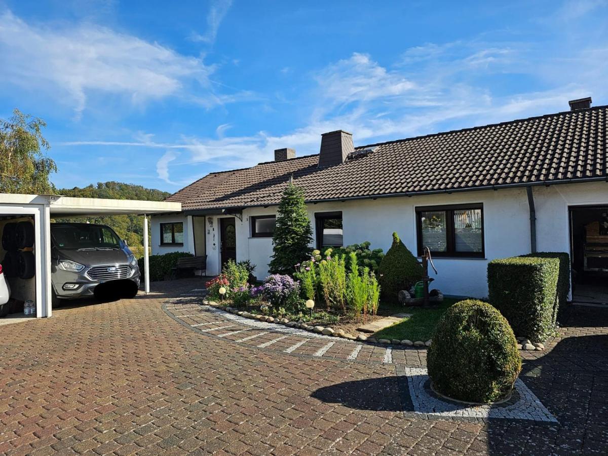 Ferienwohnung Talblick Ahnatal Екстериор снимка