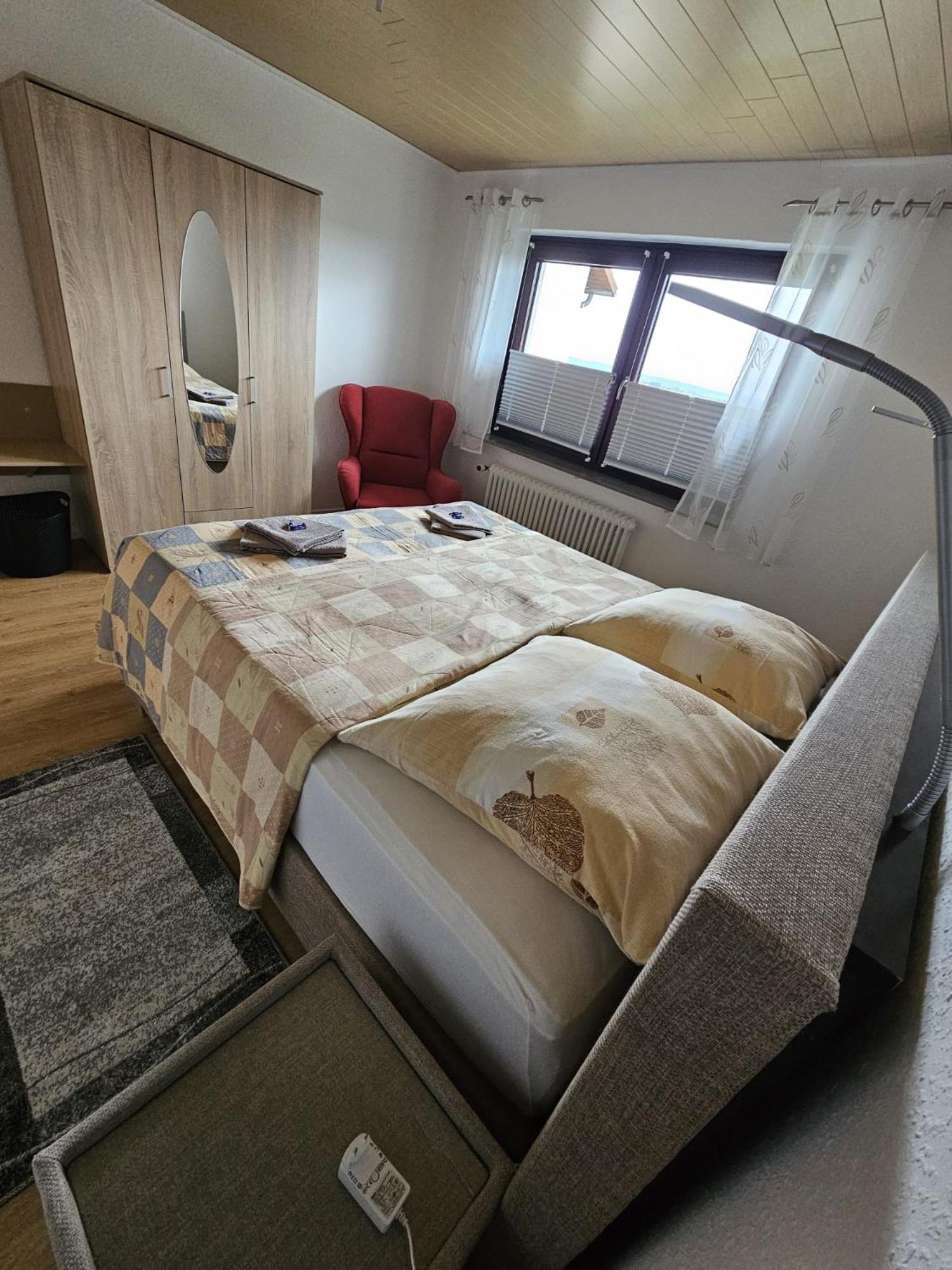 Ferienwohnung Talblick Ahnatal Екстериор снимка
